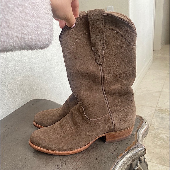 tecovas granite suede